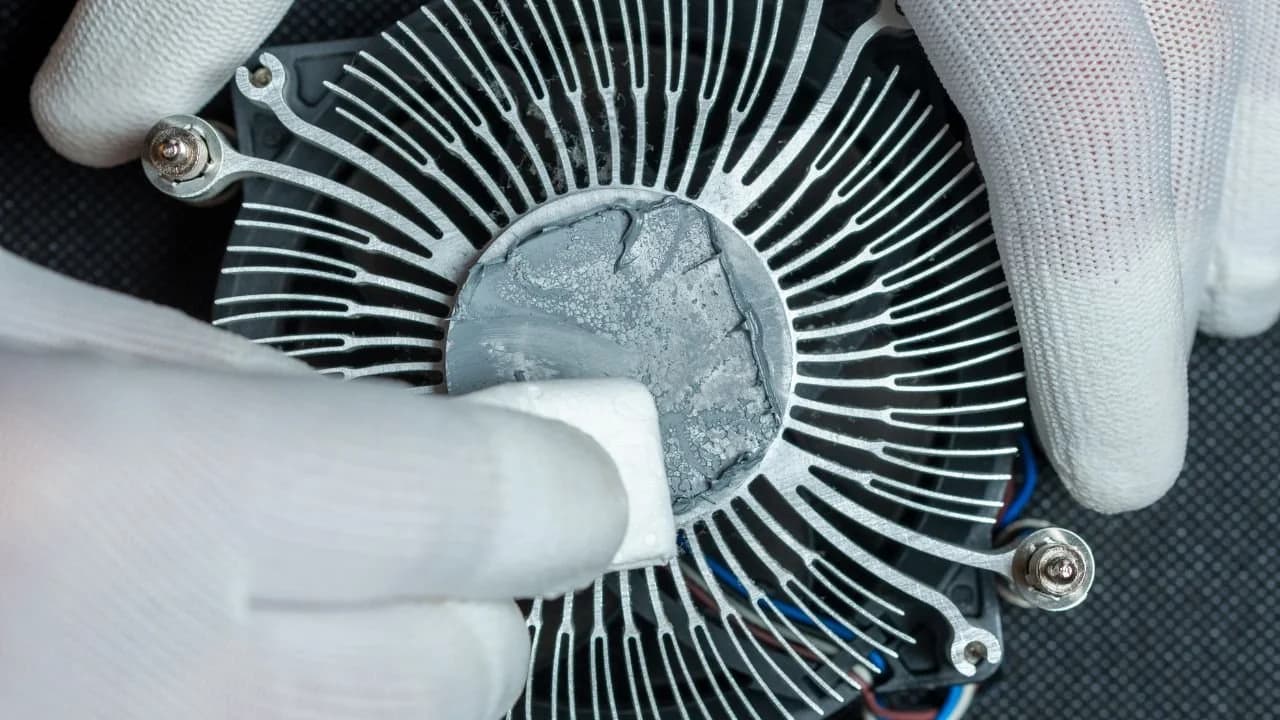 What Are Thermal Paste Remover Alternatives? Can We Actually Use Them?