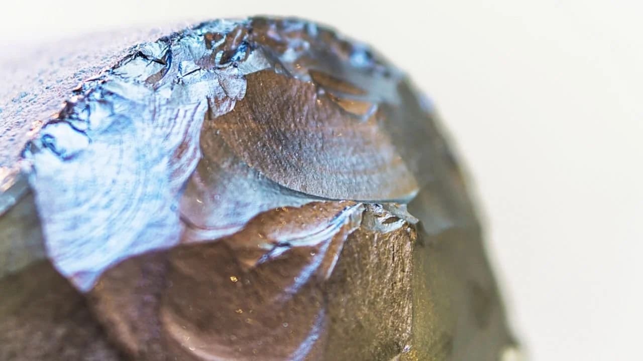 What is CPU/GPU Thermal Paste Made of?