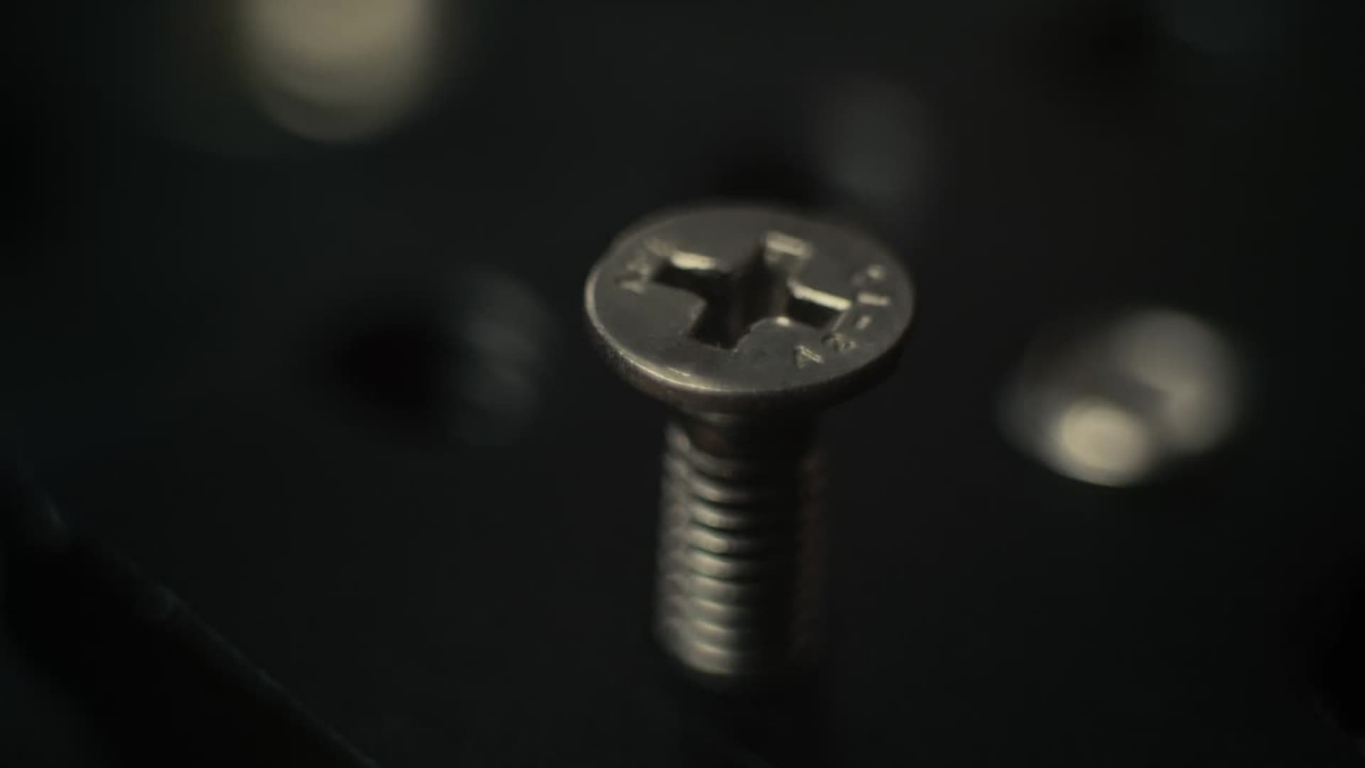How to Remove a Stripped Screw from Laptop and PC Using Only Household Tools